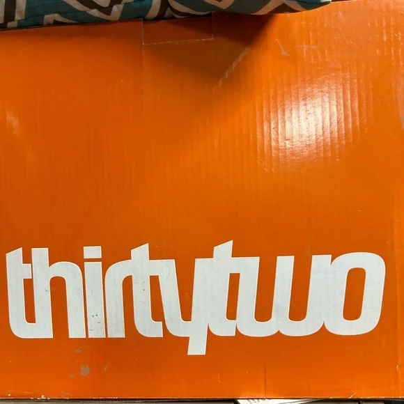 Thirty-two snowboarding boots - Picture 3 of 5